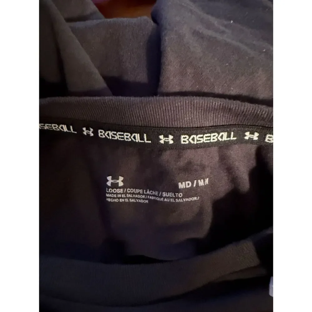 NWT Under Armour Men's Black Short Sleeve Graphic Logo Tee Gray Print